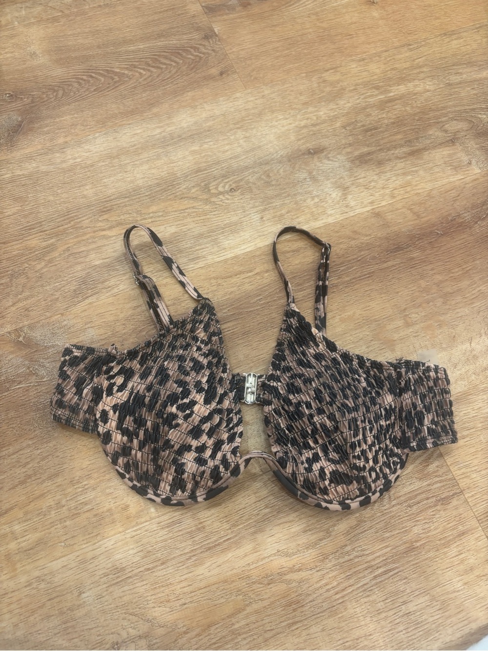 Women’s Front-Closure Leopard Print Bikini Top in Brown